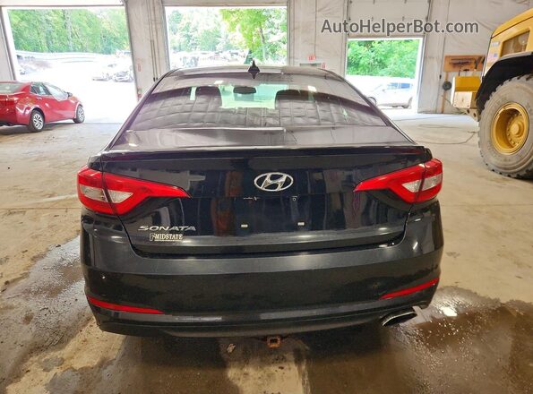 5NPE24AF8HH589274 2017 HYUNDAI SONATA Black Widok z tyłu