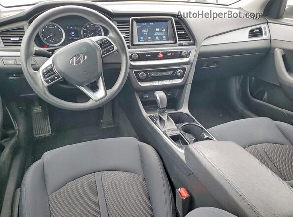 5NPE24AF8KH747992 2019 HYUNDAI SONATA White Առջևի վահանակի տեսք