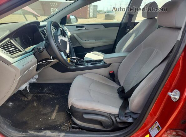 5NPE24AF8KH753498 2019 HYUNDAI SONATA Red Front interior view