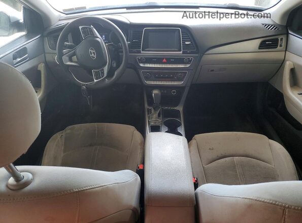 5NPE24AF8KH779843 2019 HYUNDAI SONATA Gray Widok deski rozdzielczej