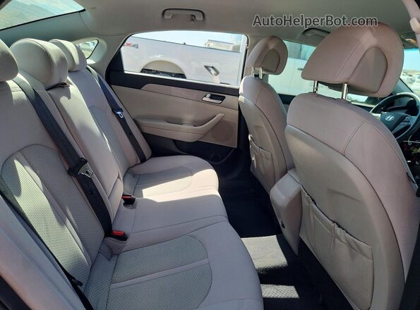 5NPE24AF9GH322692 2016 HYUNDAI SONATA White Vista de los asientos traseros