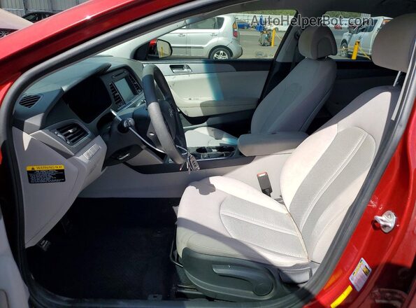 5NPE24AF9GH350752 2016 HYUNDAI SONATA Red Front interior view