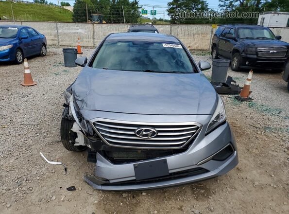 5NPE24AF9HH504636 2017 HYUNDAI SONATA Blue Front view