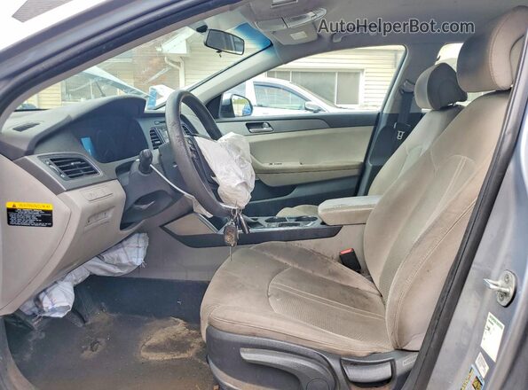 5NPE24AF9HH504636 2017 HYUNDAI SONATA Blue Front interior view