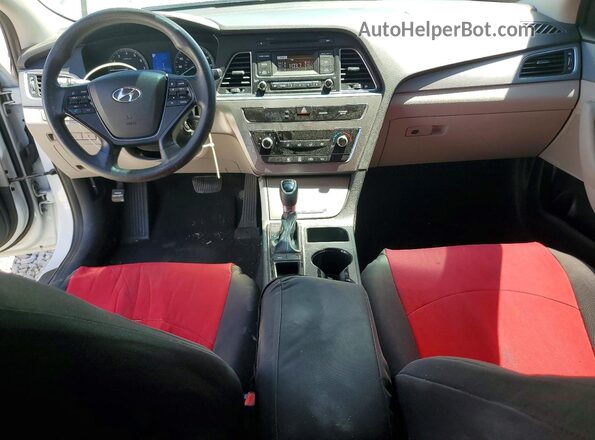 5NPE24AF9HH564951 2017 HYUNDAI SONATA White Вид панелі приладів