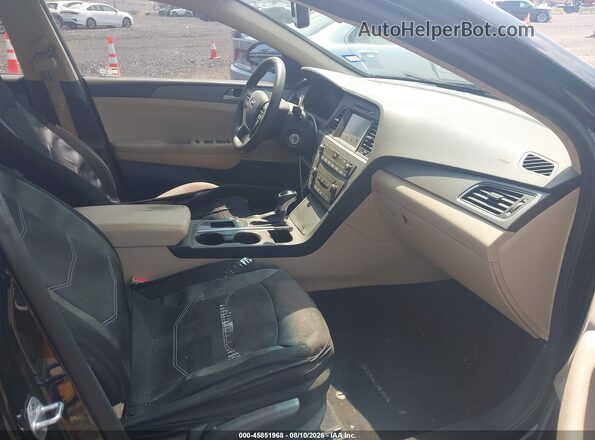 5NPE24AF9HH565436 2017 HYUNDAI SONATA Black წინა სალონის ხედი