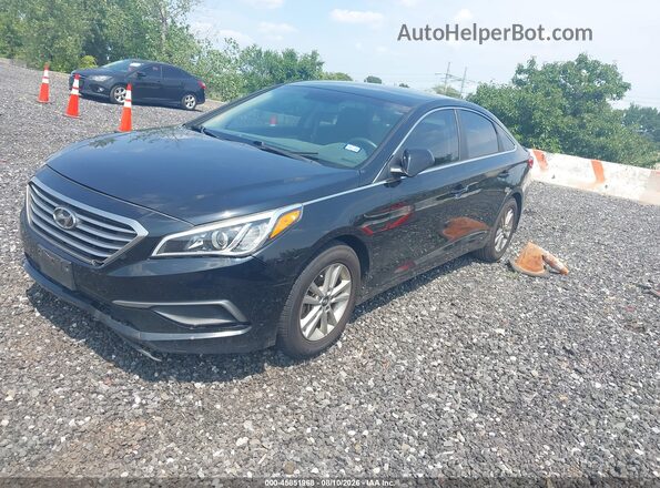 5NPE24AF9HH565436 2017 HYUNDAI SONATA Black წინა მარცხენა ხედი სამი მეოთხედიდან