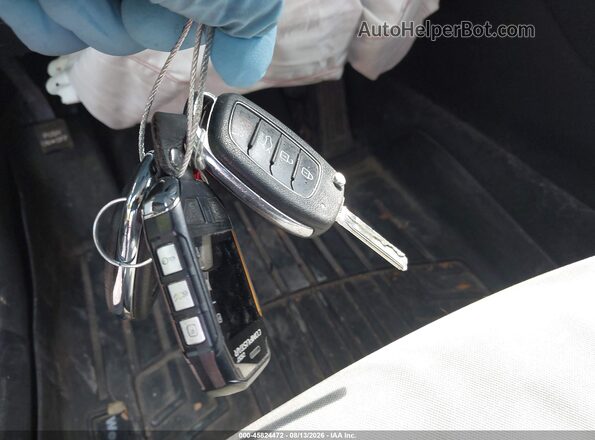 5NPE24AF9KH753381 2019 HYUNDAI SONATA White Вид панелі приладів