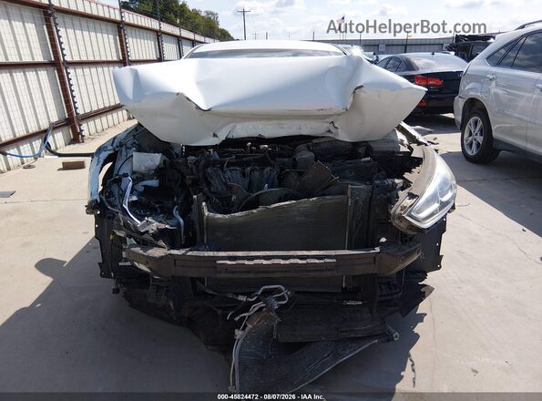 5NPE24AF9KH753381 2019 HYUNDAI SONATA White Вид задньої частини салону