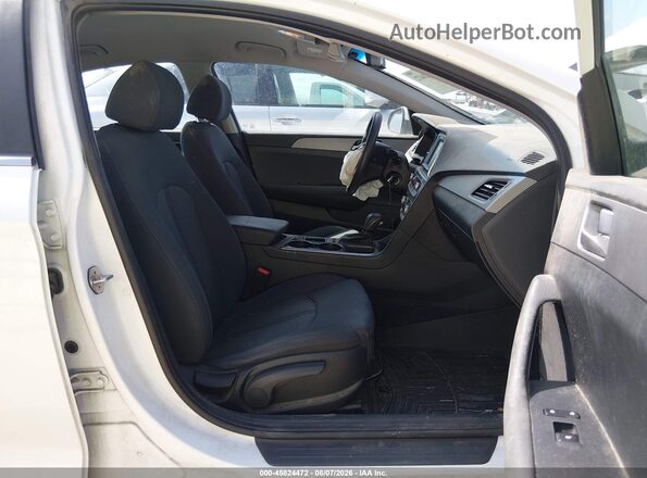5NPE24AF9KH753381 2019 HYUNDAI SONATA White Вид салону спереду
