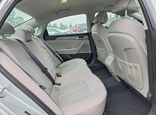 5NPE24AFXGH270764 2016 HYUNDAI SONATA Silver უკანა სავარძლების ხედი
