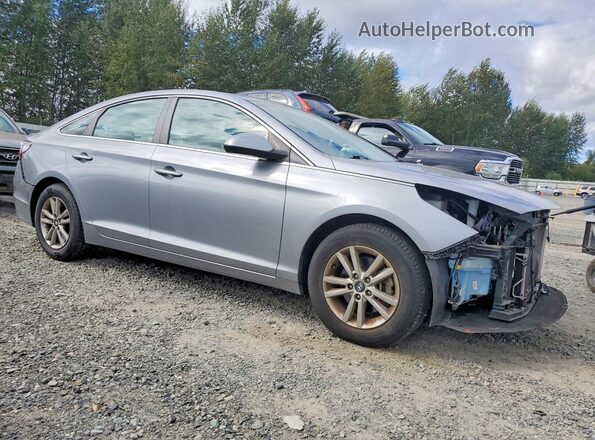 5NPE24AFXGH341705 2016 HYUNDAI SONATA Silver Вид салону спереду