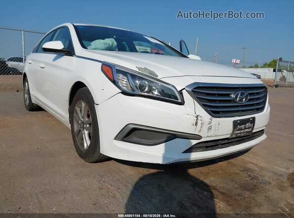 5NPE24AFXGH350517 2016 HYUNDAI SONATA White Widok z przodu