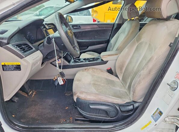 5NPE24AFXGH357600 2016 HYUNDAI SONATA White Front interior view