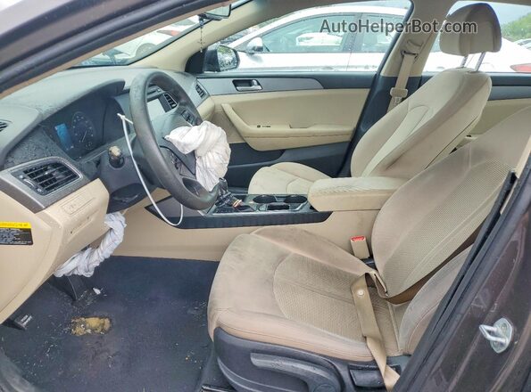 5NPE24AFXHH483487 2017 HYUNDAI SONATA Gray Вид салону спереду