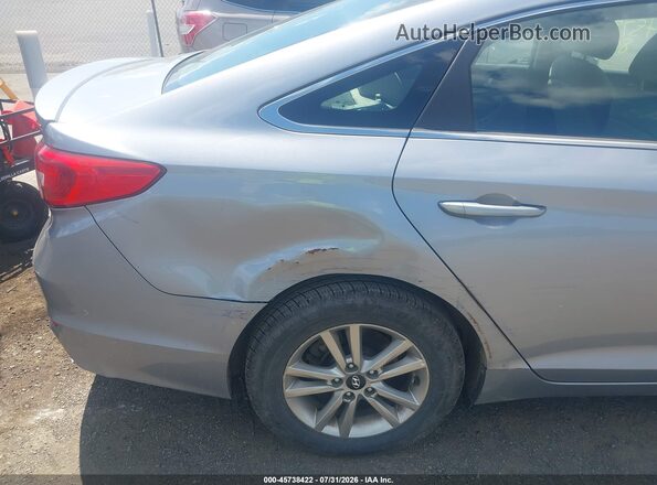 5NPE24AFXHH486454 2017 HYUNDAI SONATA Серебряный Вид спереди