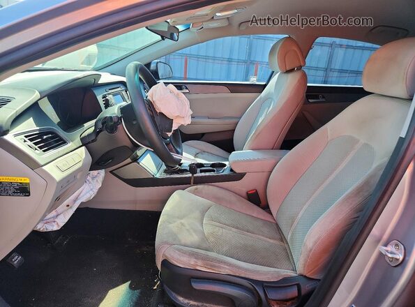 5NPE24AFXHH491461 2017 HYUNDAI SONATA Silver Vista interior delantera