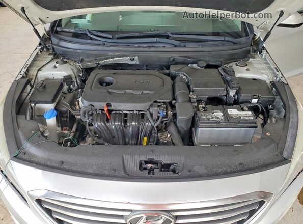 5NPE24AFXHH514530 2017 HYUNDAI SONATA Silver Widok wnętrza z tyłu
