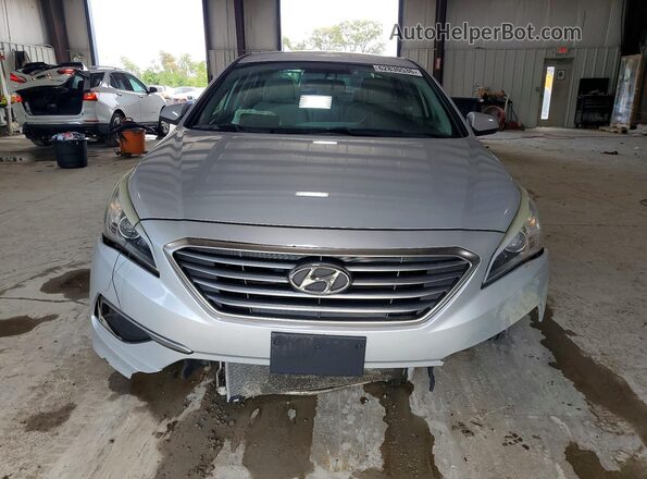 5NPE24AFXHH514530 2017 HYUNDAI SONATA Silver Widok z przodu