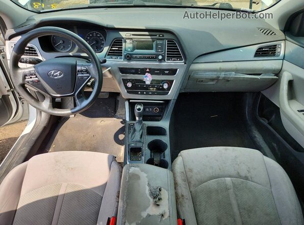 5NPE24AFXHH557989 2017 HYUNDAI SONATA White Widok deski rozdzielczej