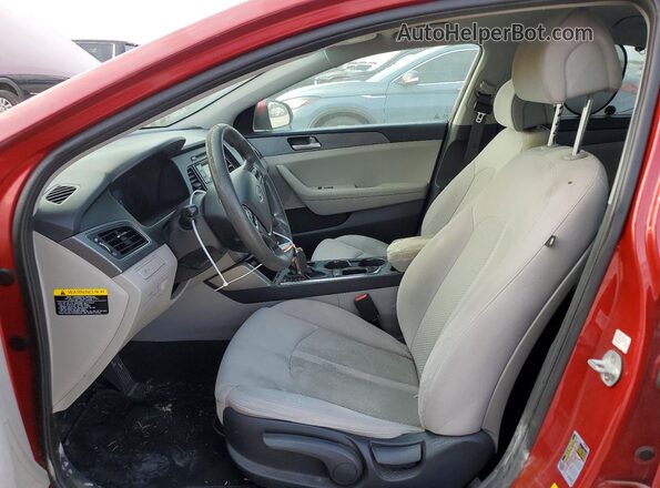 5NPE24AFXHH563033 2017 HYUNDAI SONATA Red Вид салону спереду