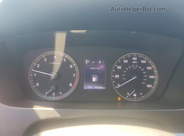 5NPE24AFXHH589812 2017 HYUNDAI SONATA Silver Widok zestawu wskaźników