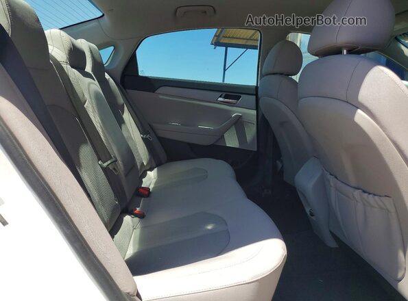 5NPE24AFXJH632423 2018 HYUNDAI SONATA White Rear seats view