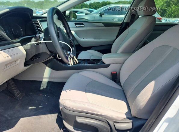 5NPE24AFXJH680679 2018 HYUNDAI SONATA White Vista interior delantera