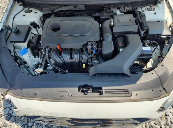 5NPE24AFXJH680679 2018 HYUNDAI SONATA White Vista interior trasera