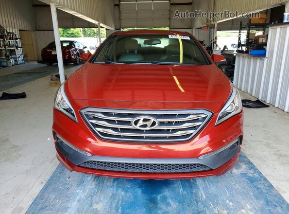 5NPE34AB2HH441809 2017 HYUNDAI SONATA Красный Вид спереди