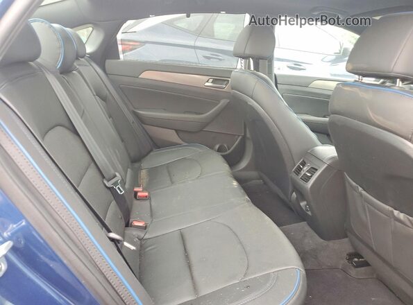5NPE34AB2JH663627 2018 HYUNDAI SONATA Blue Rear seats view