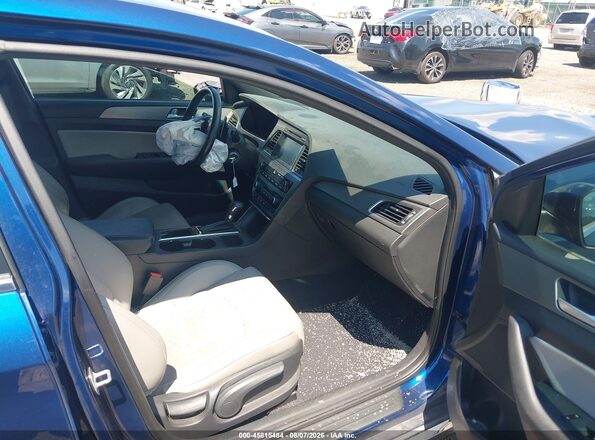 5NPE34ABXHH513503 2017 HYUNDAI SONATA Blue Սալոնի դիմացի տեսք