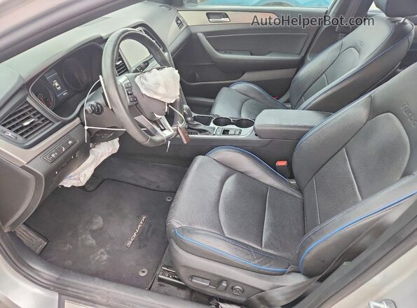 5NPE34ABXJH637566 2018 HYUNDAI SONATA Silver Սալոնի դիմացի տեսք