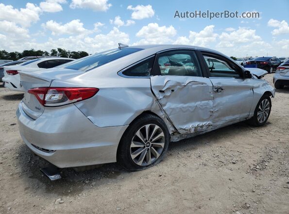 5NPE34AF0HH471300 2017 HYUNDAI SONATA Silver Widok tylnych siedzeń