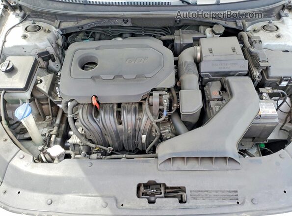 5NPE34AF0JH597338 2018 HYUNDAI SONATA Silver Widok wnętrza z tyłu