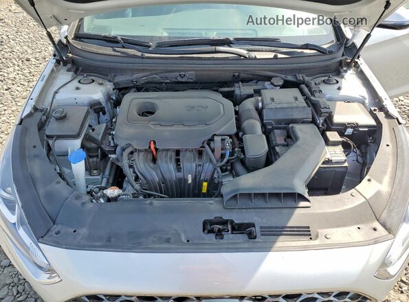 5NPE34AF1JH599261 2018 HYUNDAI SONATA Silver Widok wnętrza z tyłu