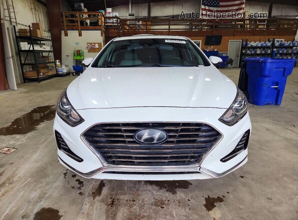 5NPE34AF1JH603096 2018 HYUNDAI SONATA White Widok z przodu