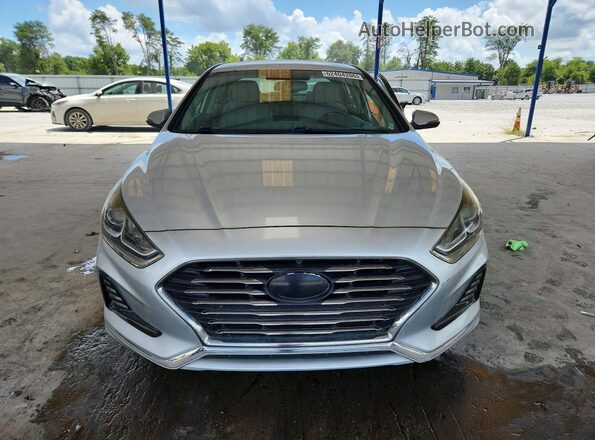 5NPE34AF1JH605009 2018 HYUNDAI SONATA Silver Front view