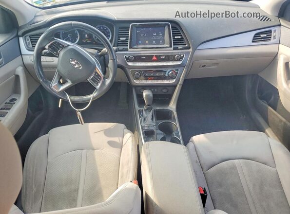 5NPE34AF1JH650080 2018 HYUNDAI SONATA White Առջևի վահանակի տեսք