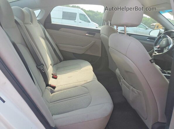 5NPE34AF1JH650080 2018 HYUNDAI SONATA White Հետևի նստատեղերի տեսք