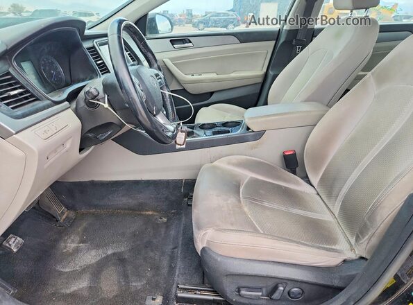 5NPE34AF1JH652590 2018 HYUNDAI SONATA Black Widok wnętrza z przodu
