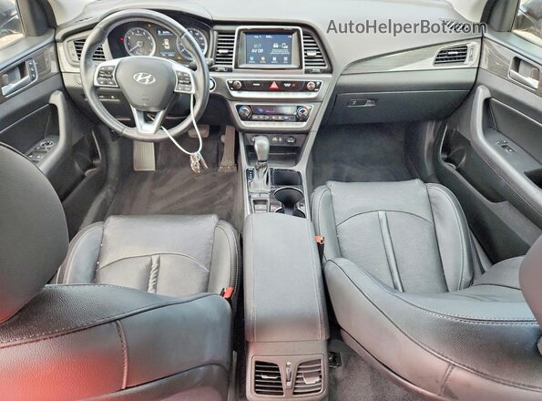 5NPE34AF1KH788574 2019 HYUNDAI SONATA Серый Вид панели приборов