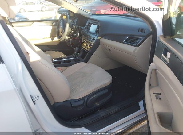 5NPE34AF2GH390362 2016 HYUNDAI SONATA White Вид салону спереду