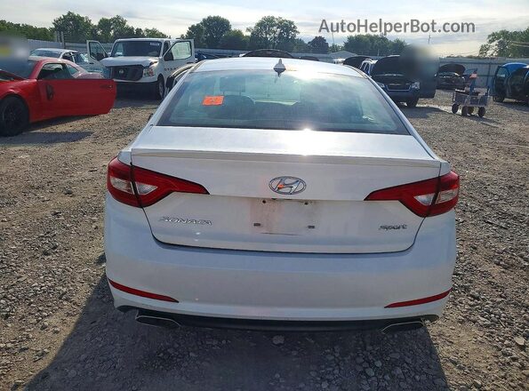 5NPE34AF2HH584469 2017 HYUNDAI SONATA White Вид ззаду