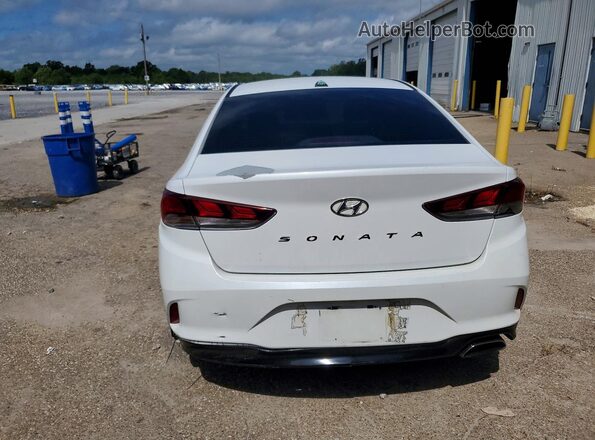 5NPE34AF2JH636799 2018 HYUNDAI SONATA White Widok z tyłu