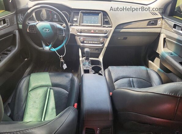 5NPE34AF2JH640593 2018 HYUNDAI SONATA Charcoal Widok deski rozdzielczej