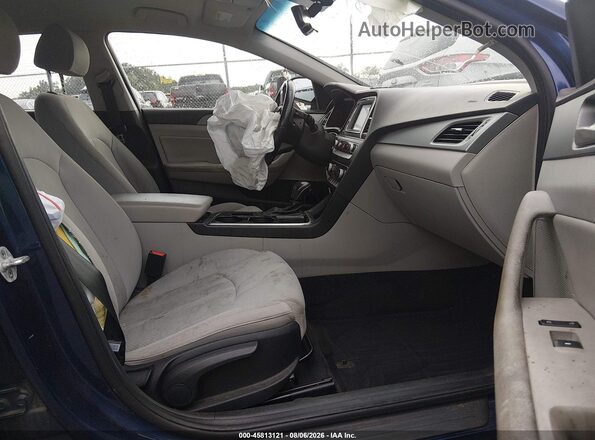 5NPE34AF2JH658964 2018 HYUNDAI SONATA Синий Вид салона спереди
