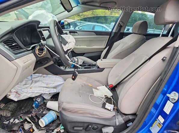 5NPE34AF2JH665039 2018 HYUNDAI SONATA Синий Вид салона спереди