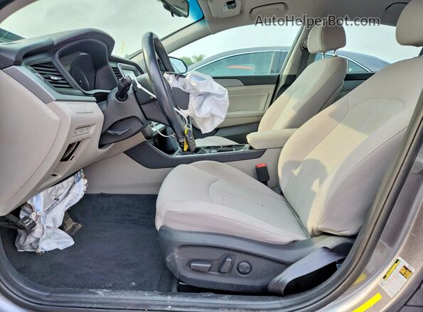5NPE34AF2KH754515 2019 HYUNDAI SONATA Silver Front interior view