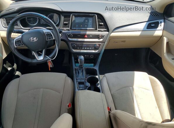 5NPE34AF2KH771931 2019 HYUNDAI SONATA Белый Вид панели приборов